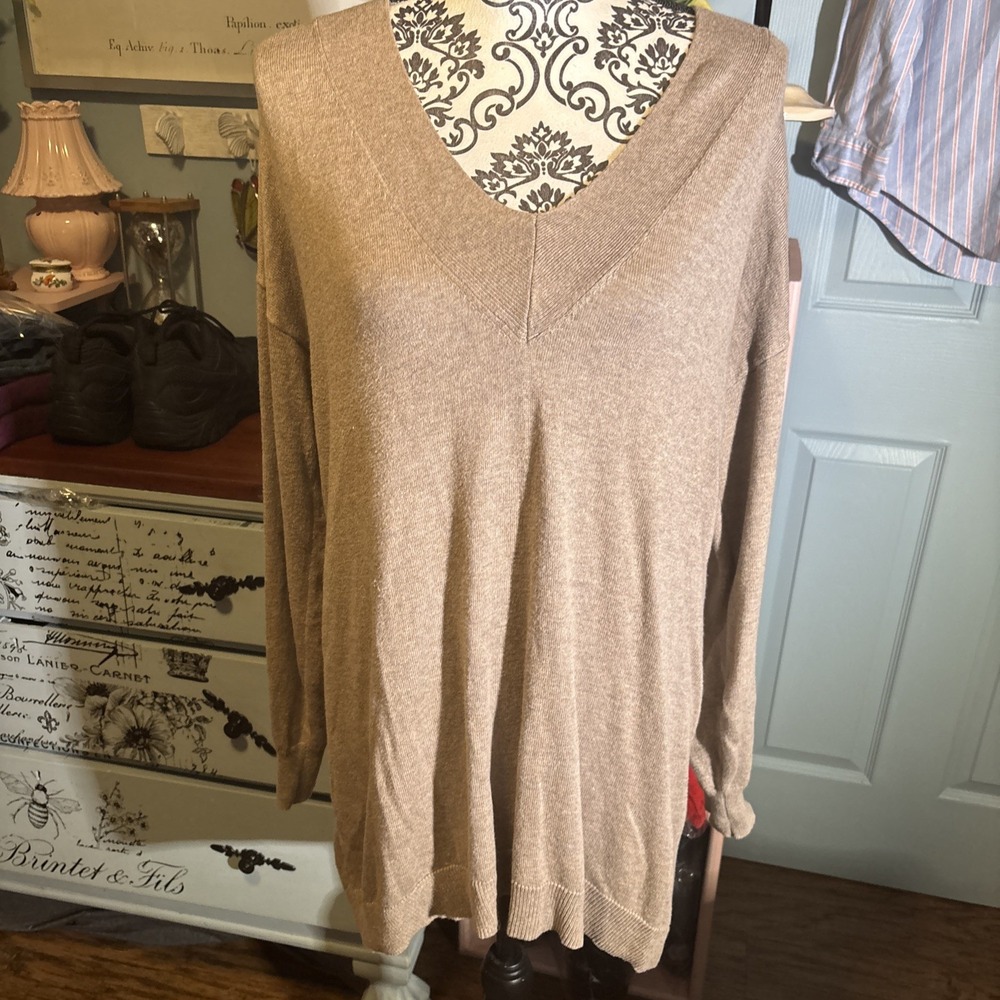 Chicos Cashmere Blend Long Pullover Sweater Sz Medium. Beige. Boho.